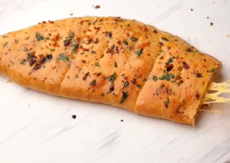 خبز الثوم والجبن