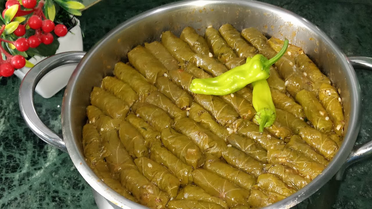 بالخلطة السرية الجبارة طريقة عمل محشي ورق العنب بأسرار اول مرة تعرفيها والطعم حكاية لازم تجربيه