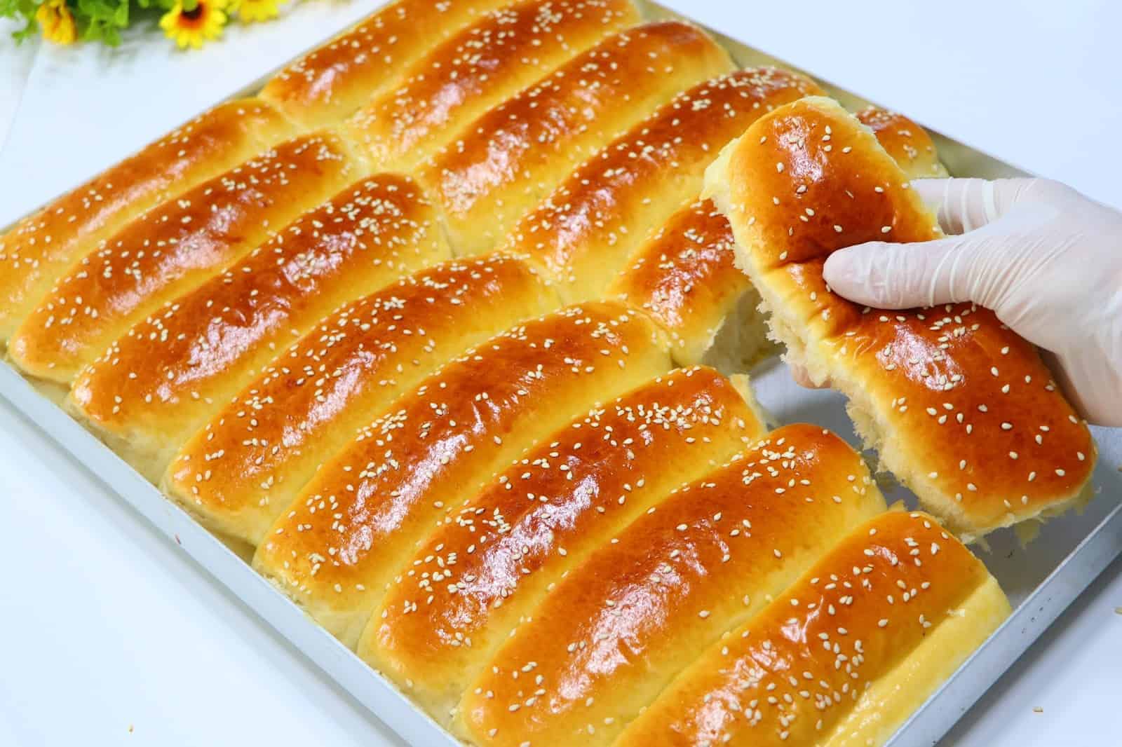 العجية القطنية الاسفنجية .... عمل عجينة العشر دقائق لجميع أنواع المعجنات والمخبوزات والبيتزا والفطائر