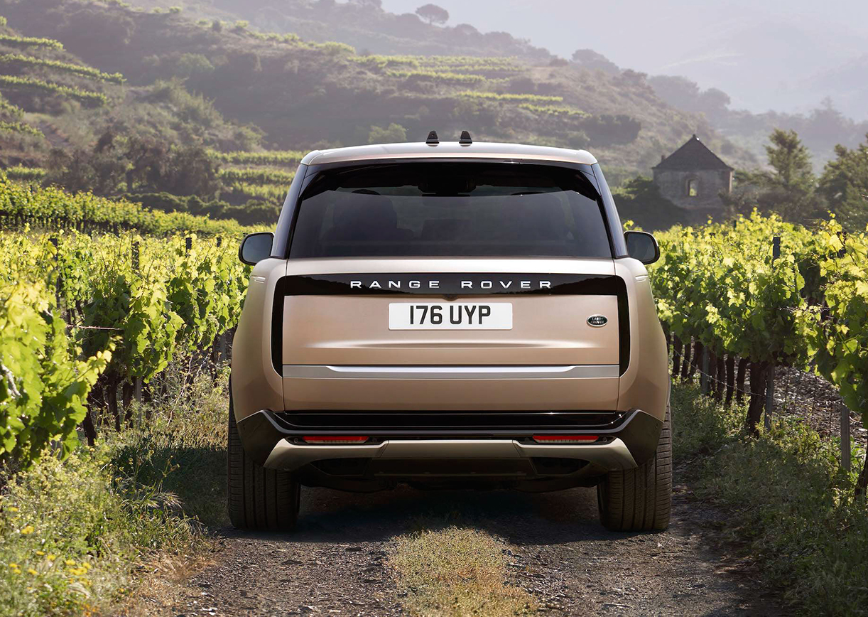 سيارة رنج روفر Range Rover 2022 الأنيقة الفاخرة مواصفتها واسعارها في الوطن  العربي