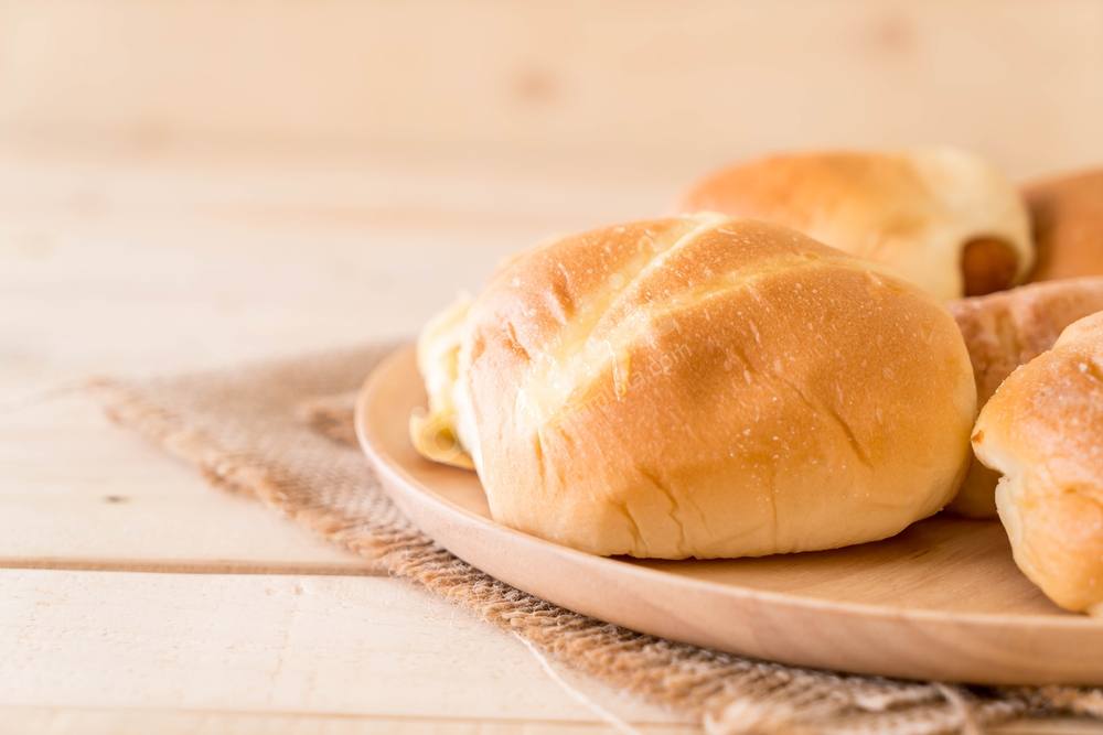 طريقة عمل الخبز الفرنسي الطري بعجينة ناجحة وأحلى من الجاهز