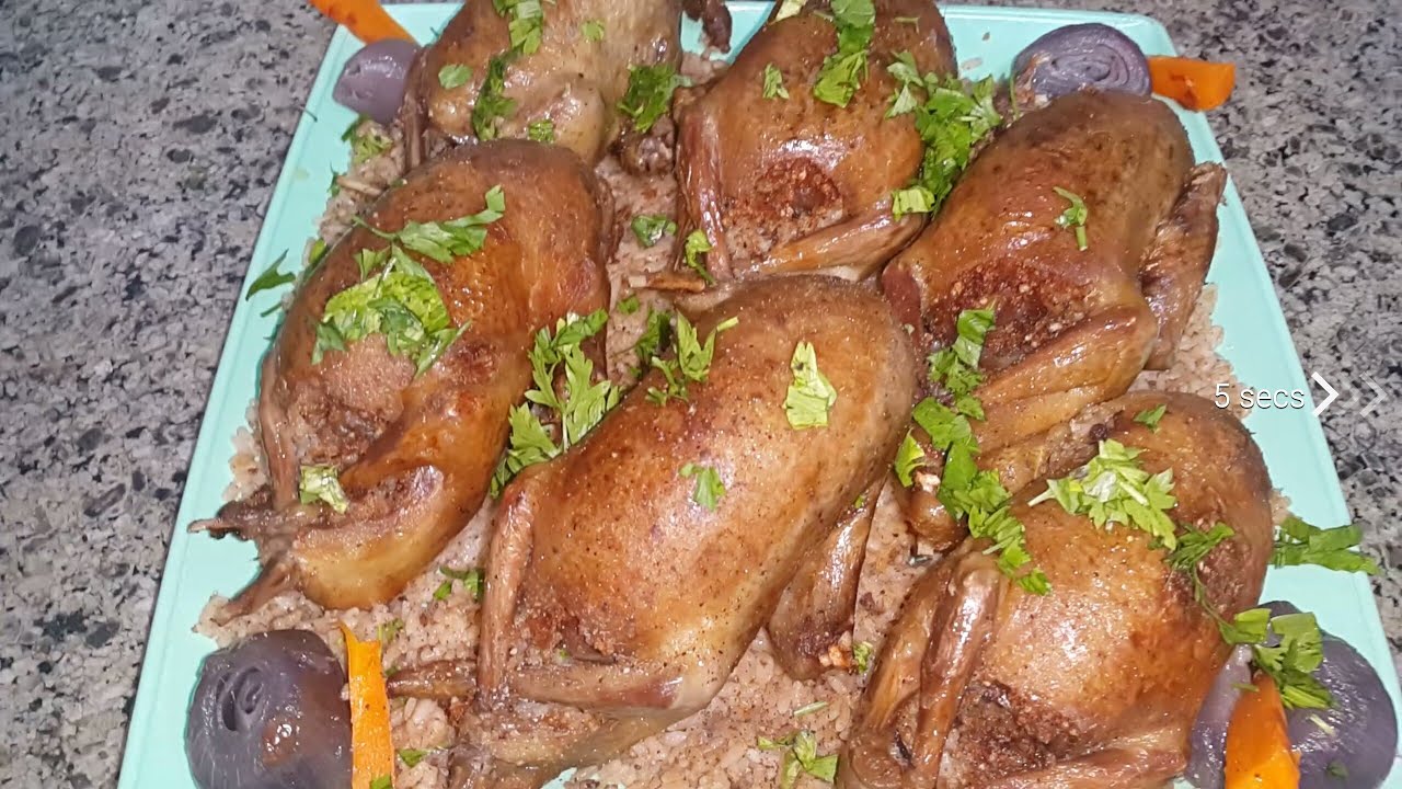 ودعاء لأكل الحمام في المطاعم .. طريقة تحضير الحمام المحشى فريك أو أرز بخلطة رهيبة