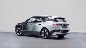 BMW مثل الحرباء