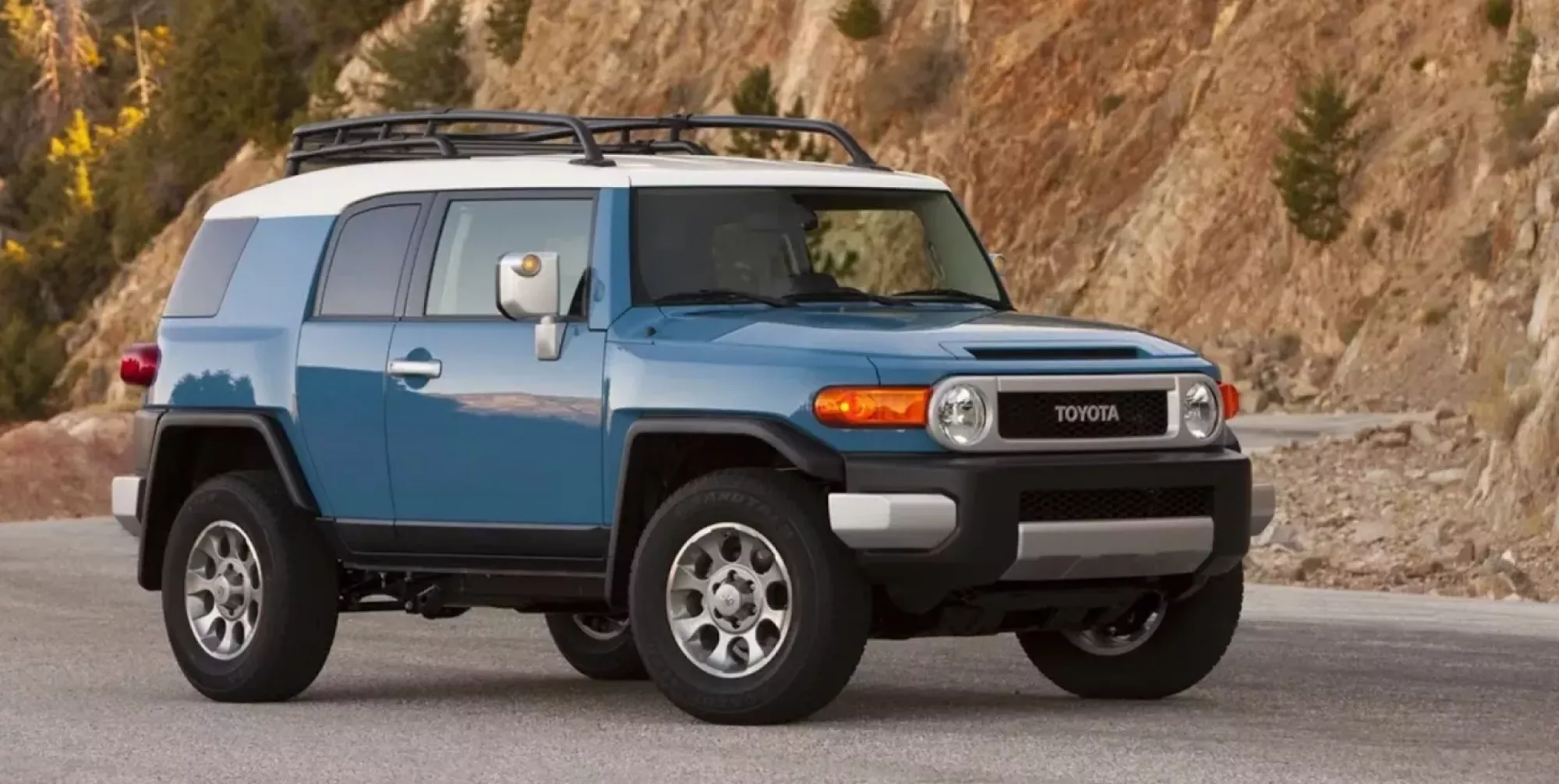 الفخامة والرقي.. سيارة تويوتا اف جي كروزر Toyota FJ Cruiser 2022 في السعودية بأسعار ومواصفات خيالية 