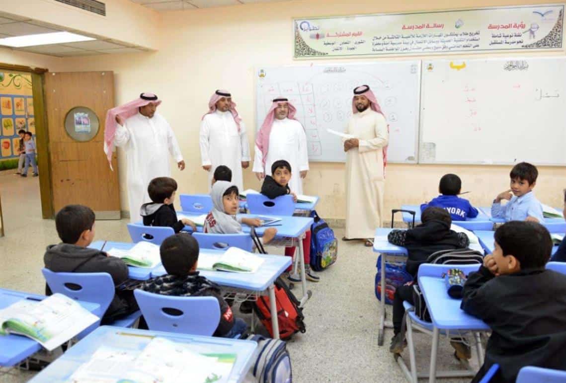 خطوات نقل طالب من مدرسة إلى أخرى عبر نظام نور السعودية