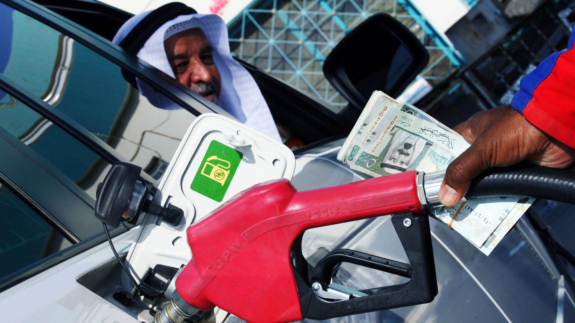 اسعار البنزين الجديدة في السعودية "صدرت الأن" اعلان ارامكو لأسعار الوقود الجديدة