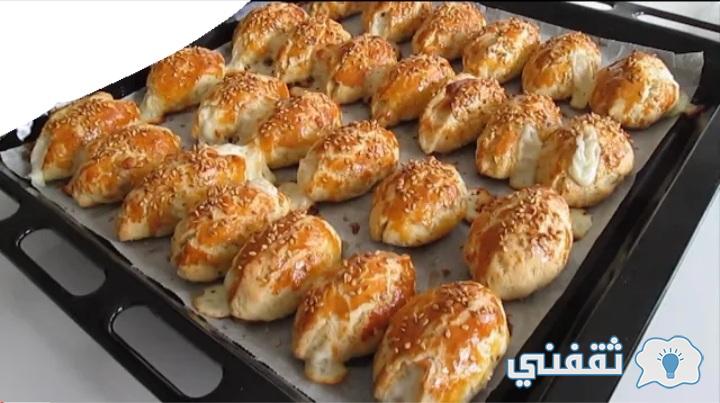 فطائر الجبن بالسمسم