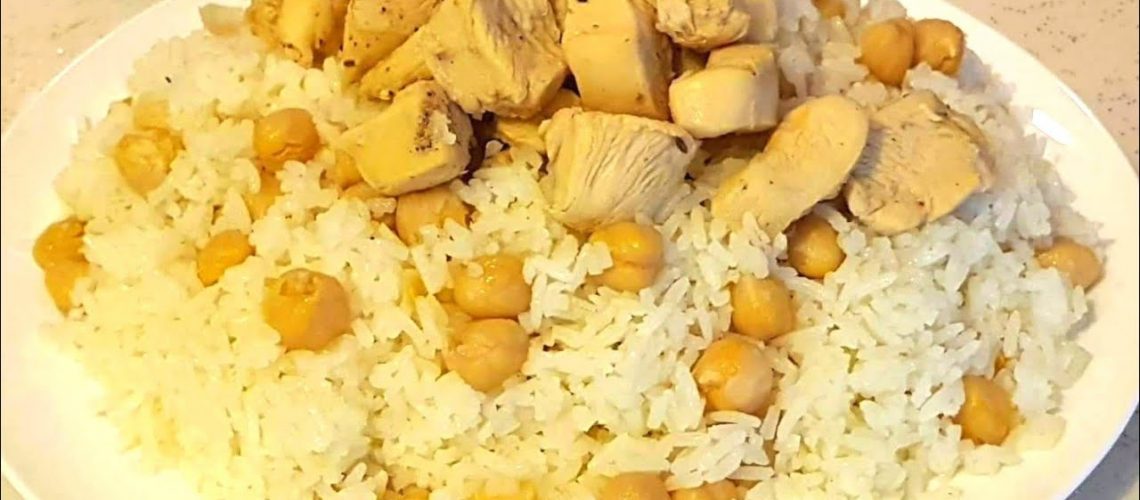 بمكونات اقتصادية اعملي أرز بالحمص بطعم رائع ومذاق مميز