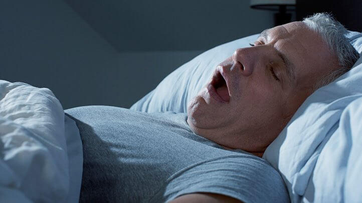 أسباب الشخير أثناء النوم