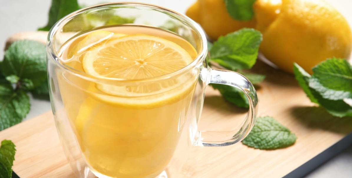فوائد قشر الليمون المغلى مع الماء للجسم