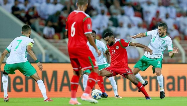 مباراة السعودية وعمان في تصفيات كأس العالم