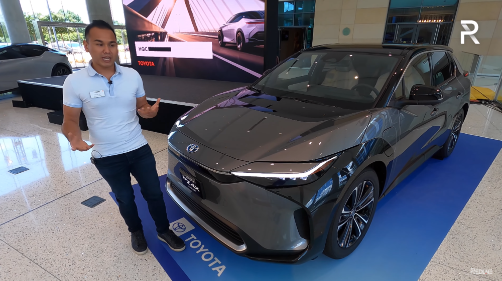 مواصفات سيارة تويوتا Toyota bz4x 2023 أحدث سيارات الدفع الرباعي