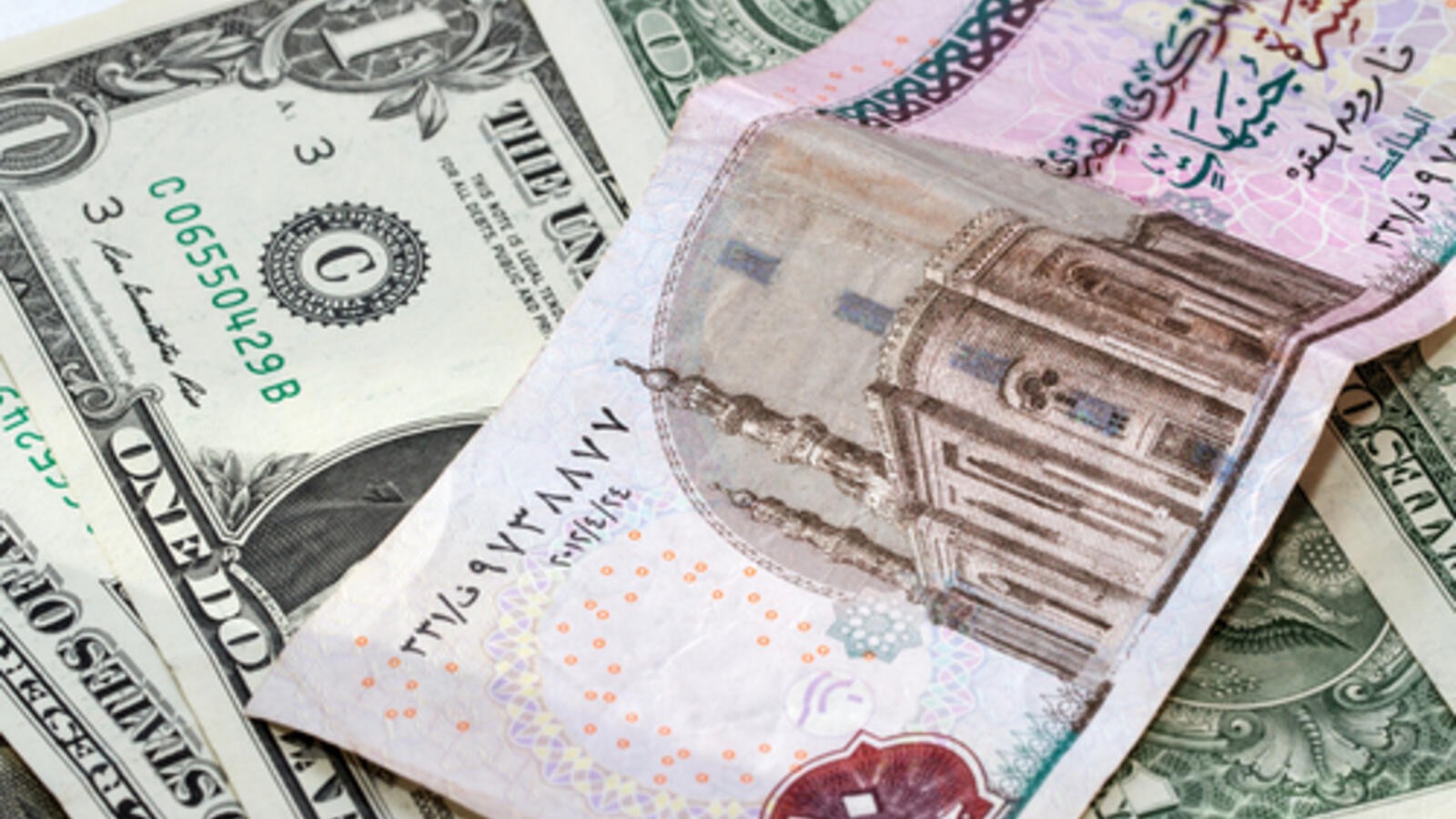 سعر الدولار اليوم في البنوك المصرية
