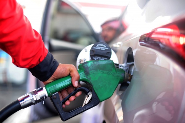 أسعار البنزين في الإمارات لشهر مارس