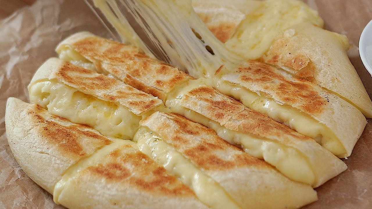بدون فرن.. اسرع خبز بطاطس بالجبن في الطاسة سهل وسريع بطعم خطير
