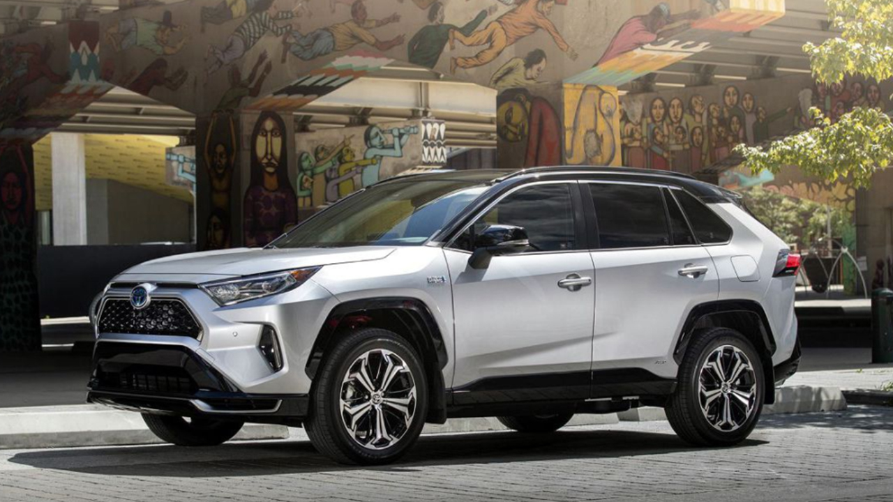 سعر ومواصفات تويوتا راف فور 2023 Toyota RAV4 في الوطن العربي