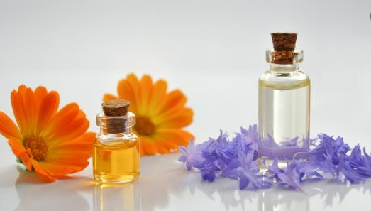 صنع معطر منزلي