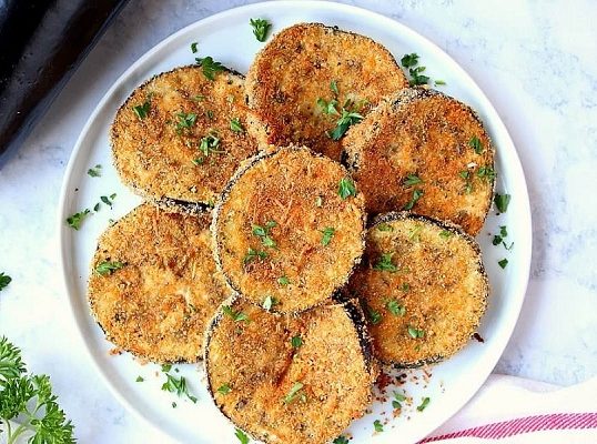 مش هيشرب زيت تاني..سر عمل الباذنجان المقرمش بدون ما يشرب ولا نقطة زيت صحي ومفيد للجسم
