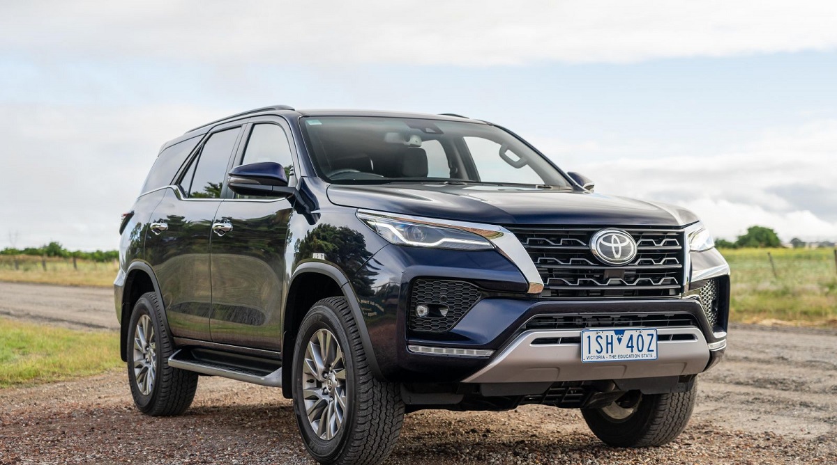 Toyota Fortuner تويوتا فورتشنر 2021