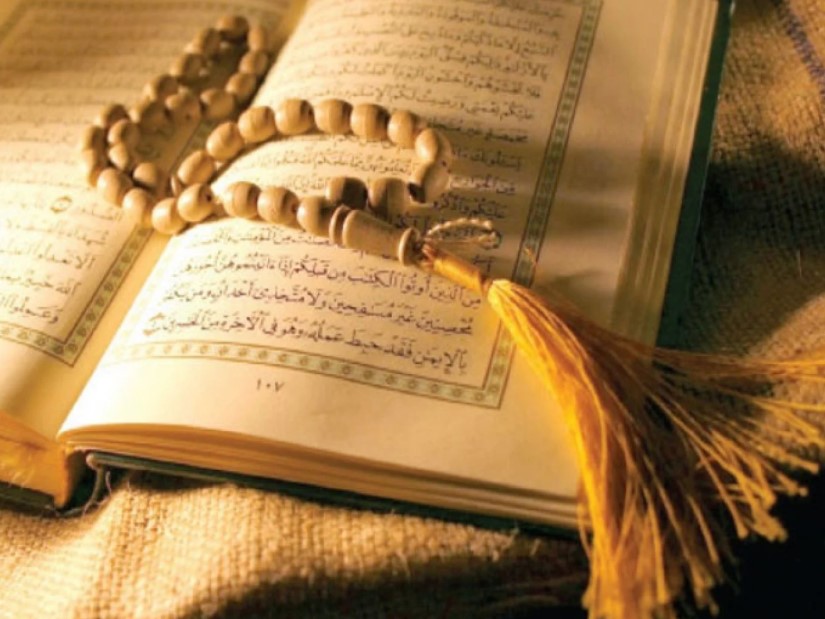 دعاء ختم القرآن الكريم مكتوب وأجر ختم القرآن في شهر رمضان المبارك