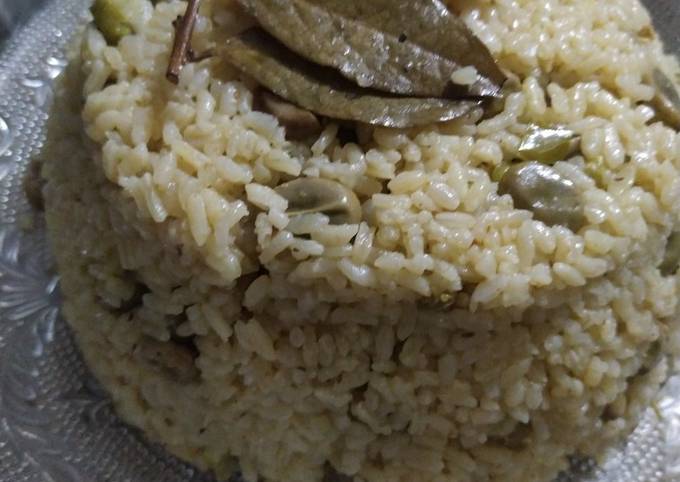 طريقة تحضير الأرز بالفول الحراتى الأخضر