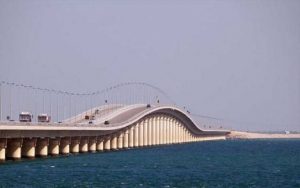 عبور جسر الملك فهد