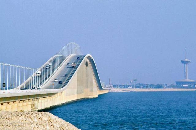عبور جسر الملك فهد
