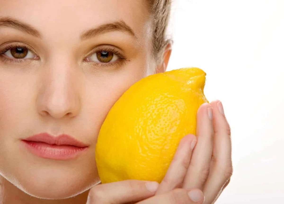 اقوى الوصفات الطبيعية لتبيض الوجه وتفتيح البشرة من الليمون