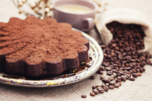 طريقه عمل كيك الشوكولاته والقهوة مع كيكه اللوتس ألذيذة