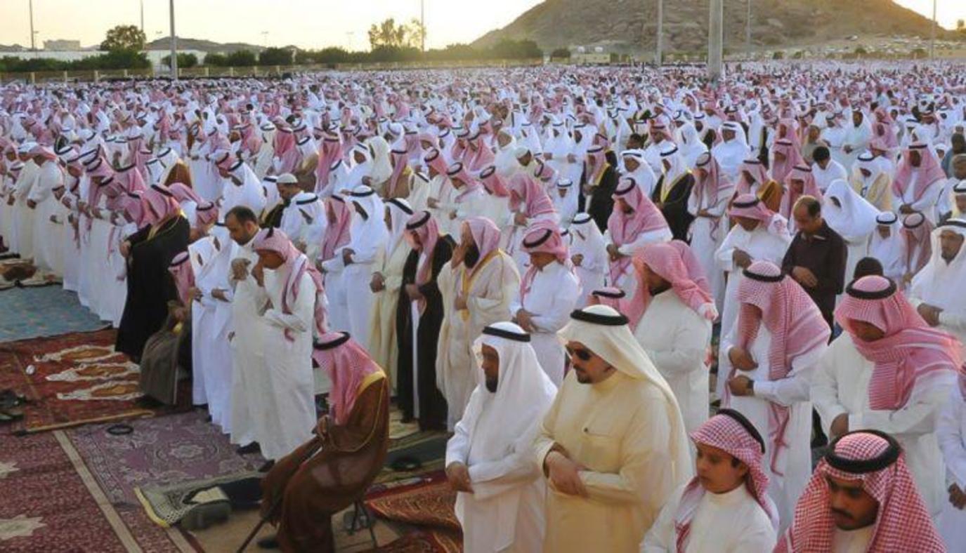 موعد صلاة عيد الفطر 2022 في السعودية || توقيت صلاة العيد في الرياض و مكة و المدينة و جدة 2022 - 1443 وجميع مناطق السعودية