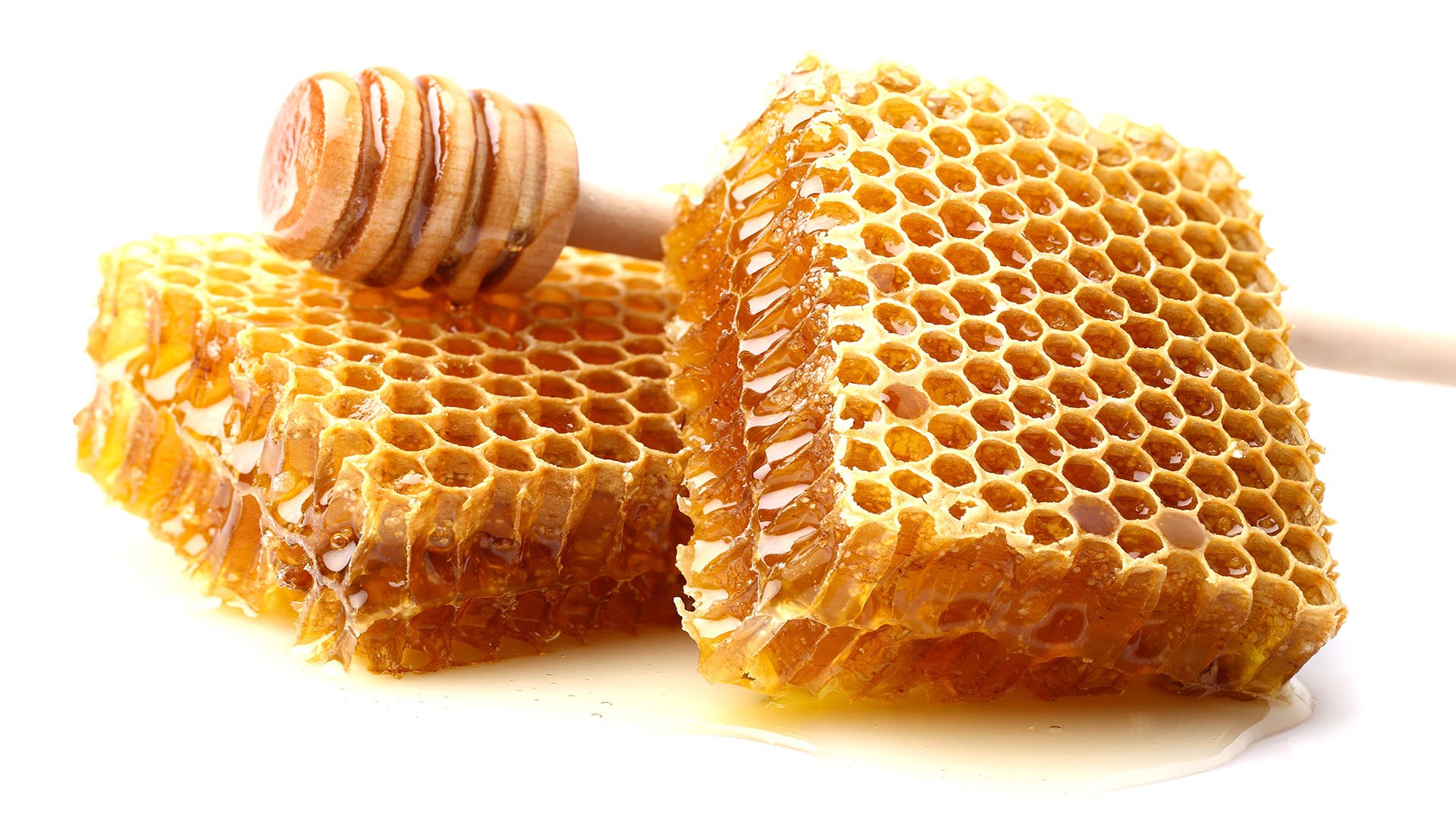 فوائد شمع العسل العلاجية واستخداماته للعناية بالبشرة والشعر