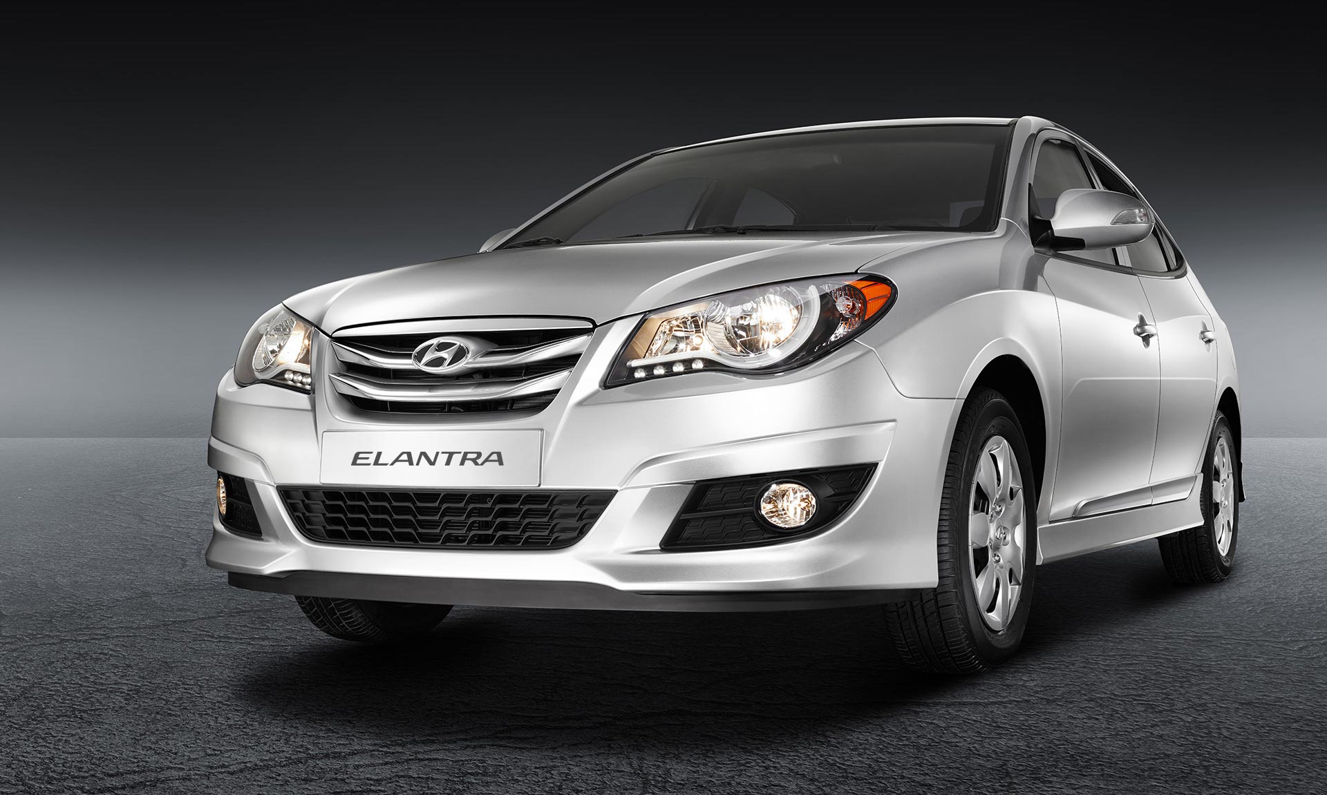هيونداي النترا 2023 Hyundai elantra المواصفات والأسعار