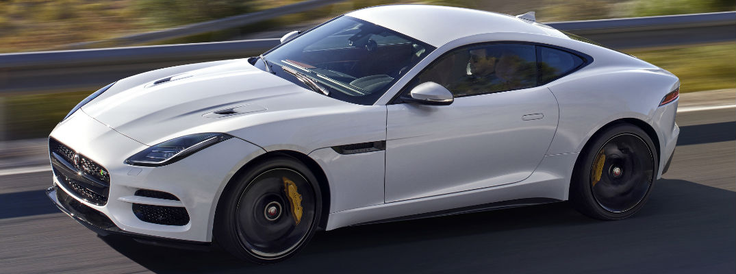 سيارة جاكوار F TYPE SVR 2018 مستعملة بالضمان في الإمارات