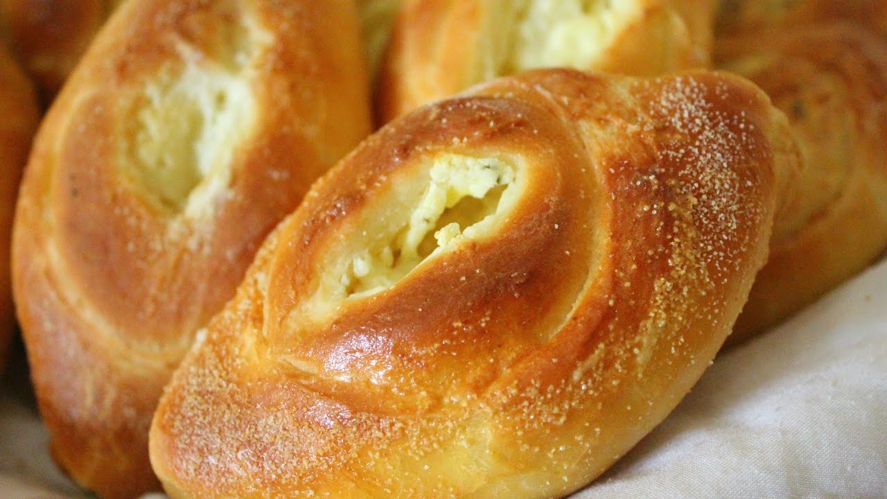 مكونات عمل الخبز التركي