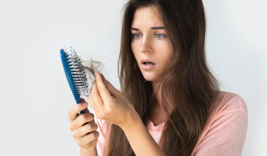 علاج تساقط الشعر من المنزل بكل سهولة والطريقة فعاله بنسبة 100%