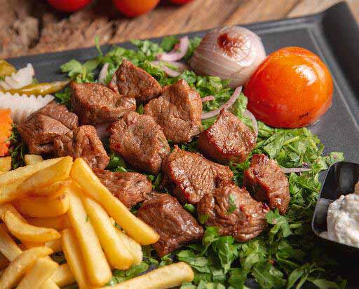 طريقة عمل كباب لحم مشوي على الفحم مثل المطاعم وسر وصفة تتبيلة كباب اللحم بالفرن