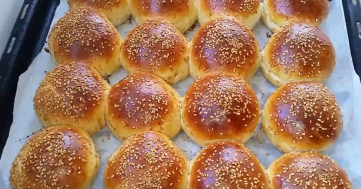 بكوب من الزبادي اعملي الخبز التركي الهش بحشوة الجبن لطعم رائع ومميز على الإفطار