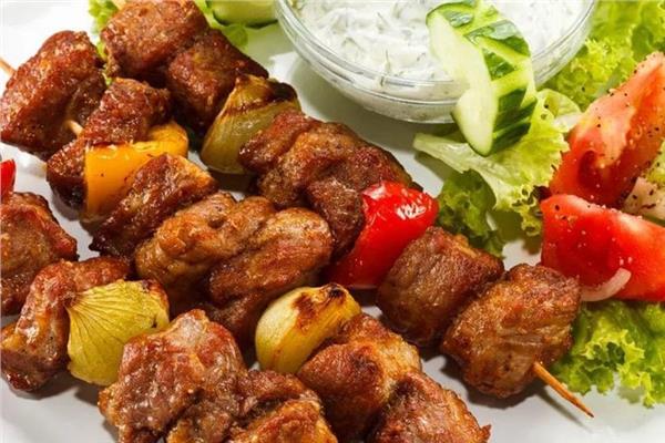 طريقة عمل الكباب المشوي اللذيذ