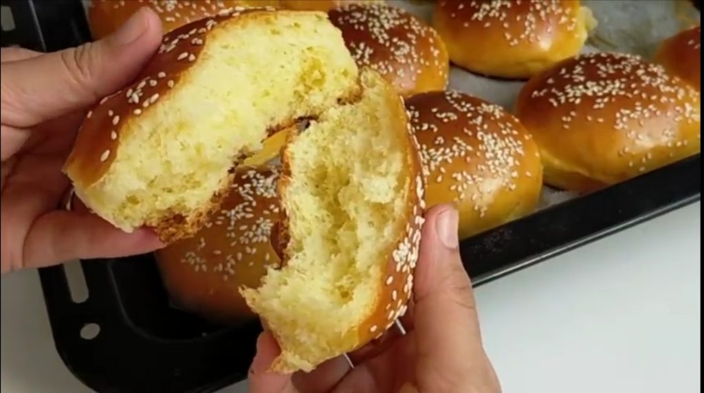 بريوش السمسم