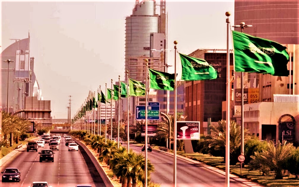 من اسباب وجود العمالة الوافدة في دول مجلس التعاون؟