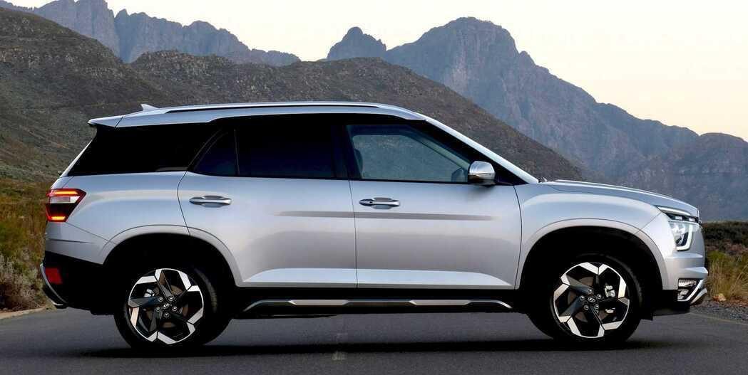 وحش السيارات العصرية الرياضية وصلت البلاد... سيارة هيونداي جراند كريتا 2023 تعرف على تصميمها الداخلي والخارجي واسعاربعض فئاتها