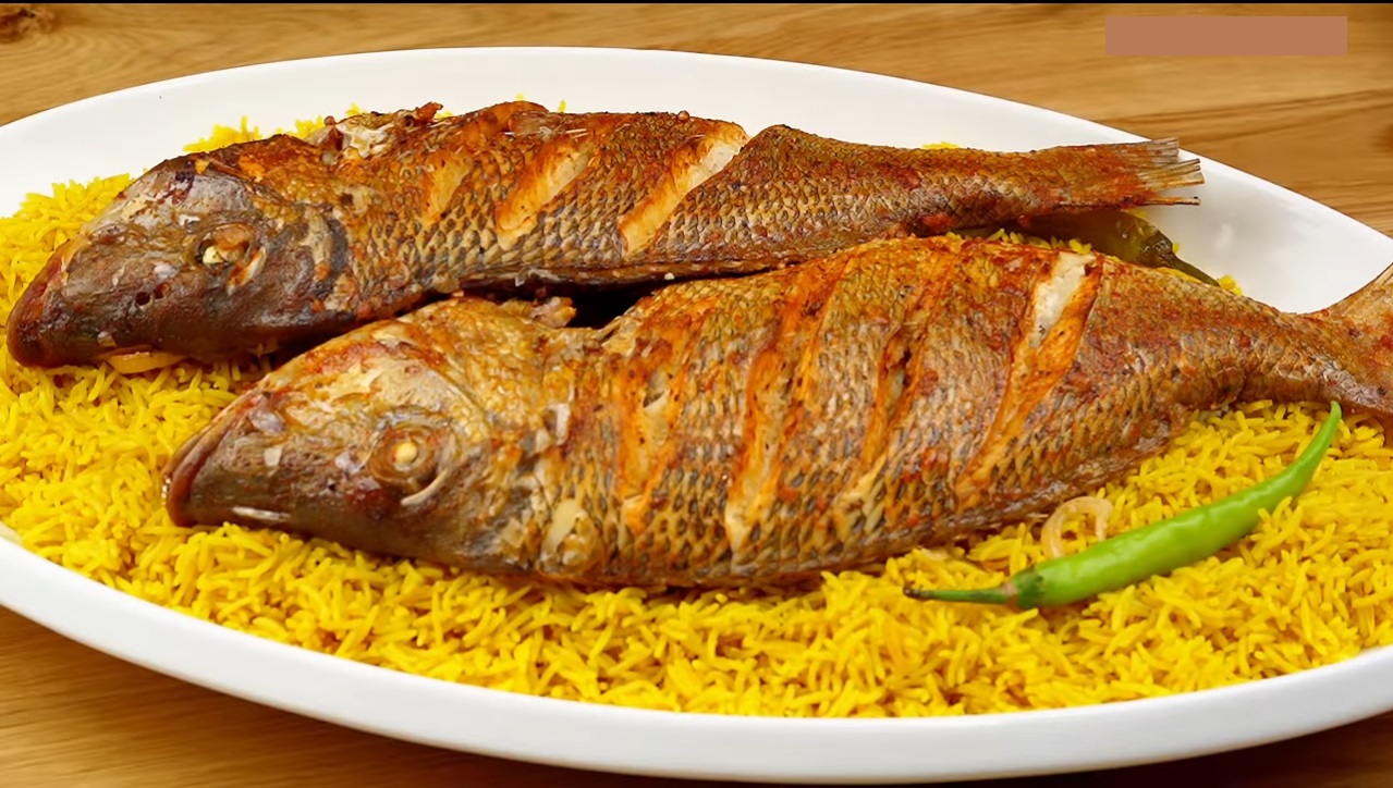 طريقة عمل أرز السمك المشوي الأصفر