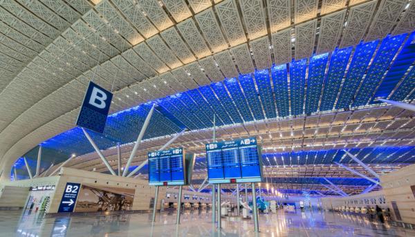 مطار الملك فهد الدولي نقطة انطلاق الجماهير لمونديال كأس العالم قطر 2022