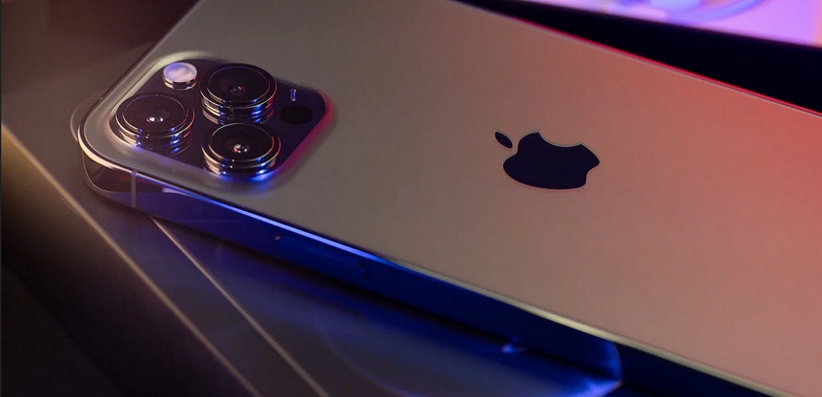 العملاق الجديد ايفون برو ماكس في السعودية سعر ومواصفات وامكانيات iPhone 14 Pro Max