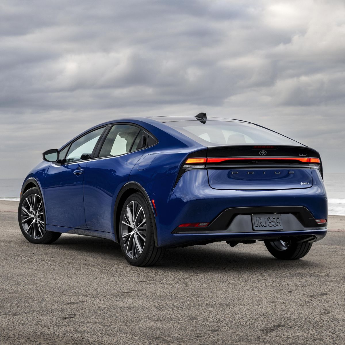 سيارة تويوتا بريوس 2023 Toyota Prius