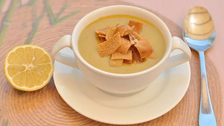 طريقة عمل شوربة العدس الأصفر