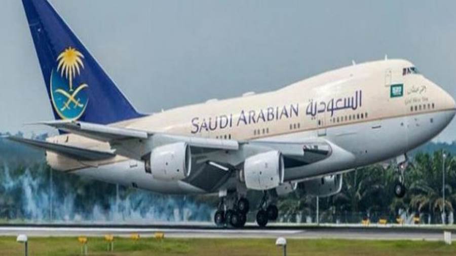 دخول المملكة السعودية بتذكرة الطيران وتأشيرة مجانية