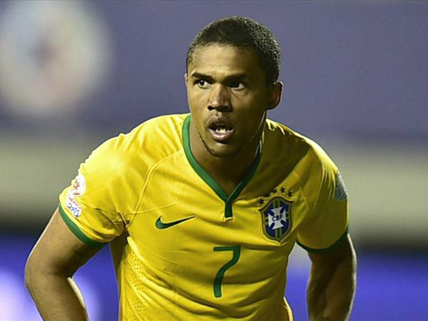 اللاعب البرازيلي دوغلاس كوستا