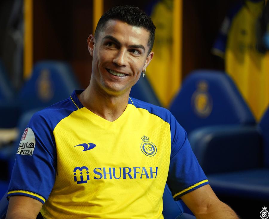 صور كريستيانو رونالدو بقميص النصر السعودي العالمي
