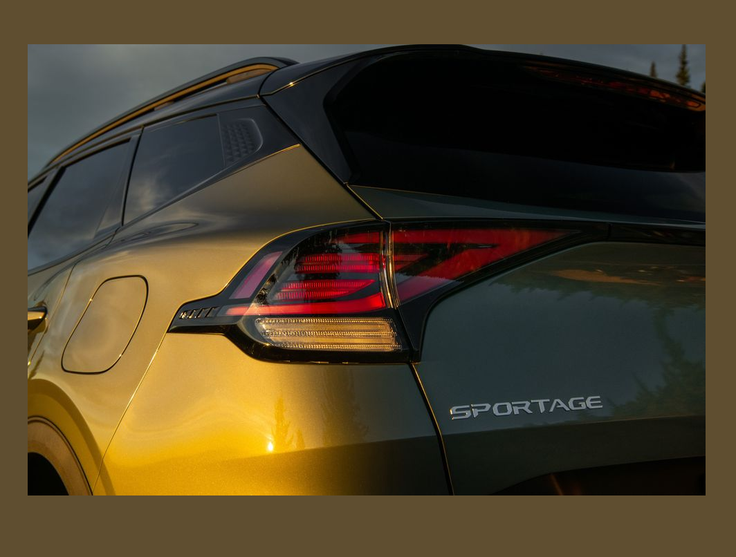 مواصفات سيارة كيا سبورتاج 2023 2.0L MPI LX FWD مواصفات سيارة كيا سبورتاج 2023 2.0L MPI LX FWD